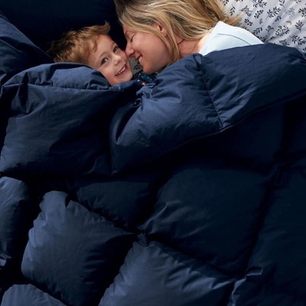 The Company Store LaCrosse Down Light Warmth Comforter, Queen in Navy Blue. New! - Picture 2 of 12